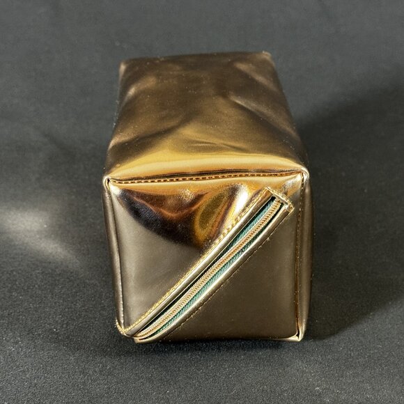 Lot of 2 La Mer Makeup Bags: 1 Metallic Gold & 1 Green - Picture 6 of 9